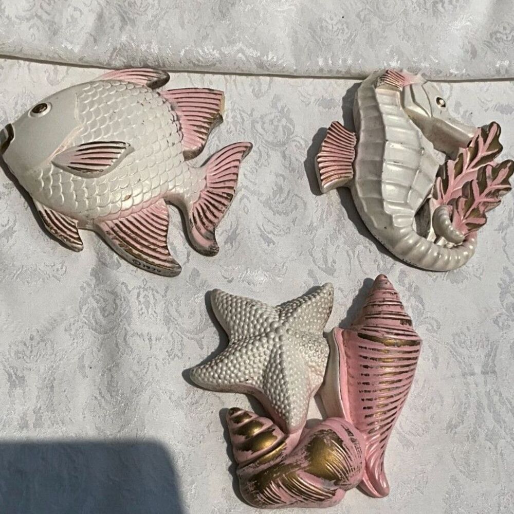 Miller Studios 1979 Chalkware set Bathroom Decor Pink White Seahorse Shells Fish